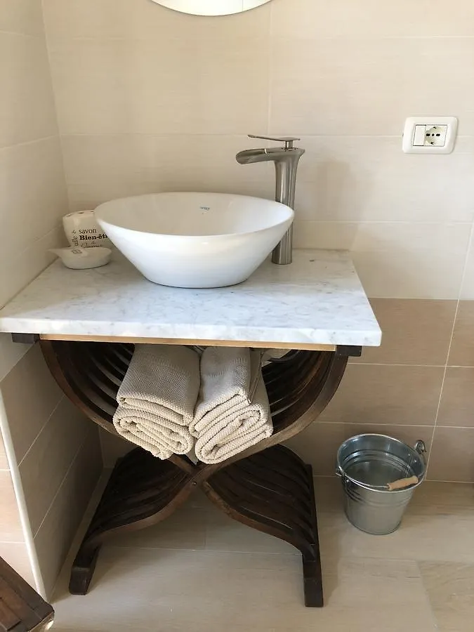 L'Ago Nel Pagliaio Daire Turbigo